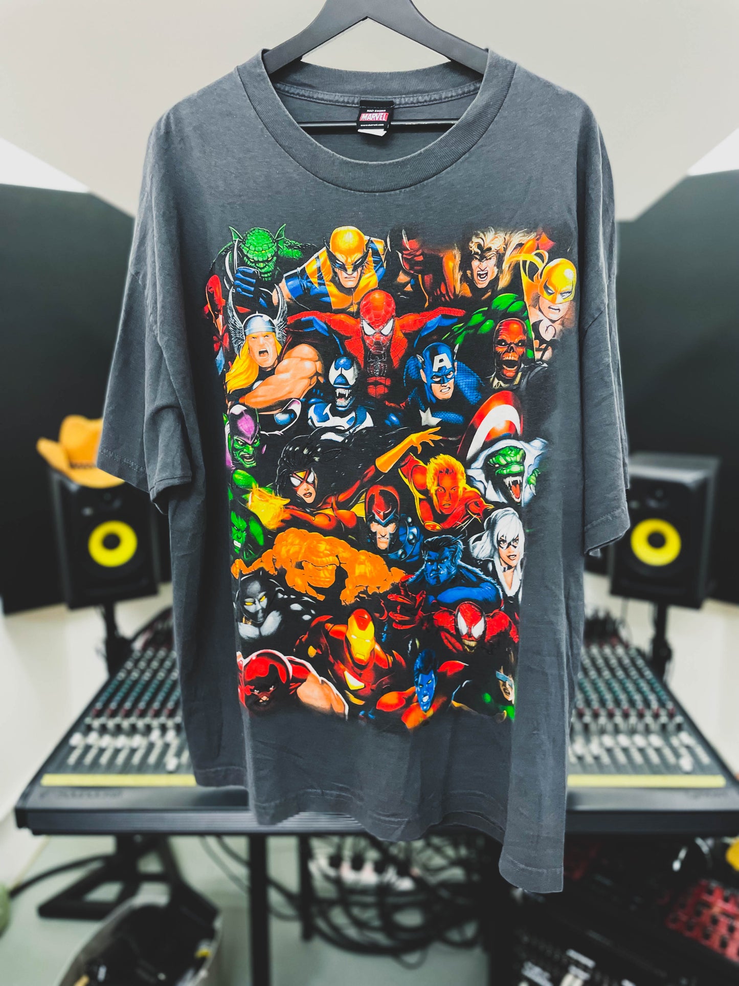 MARVEL ENSEMBLE HIGH BUILD PRINT TEE